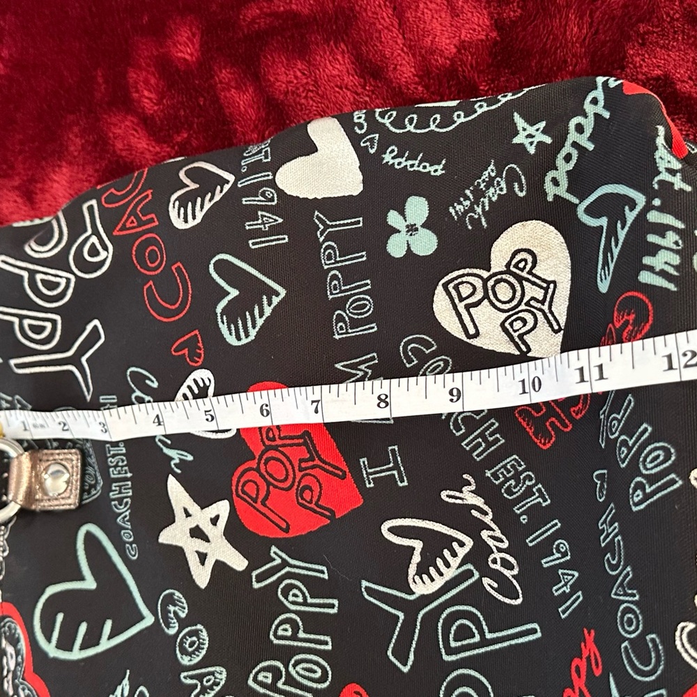 Coach signature POPPY Rare Graffiti Heart Tote vgc - Picture 6 of 11